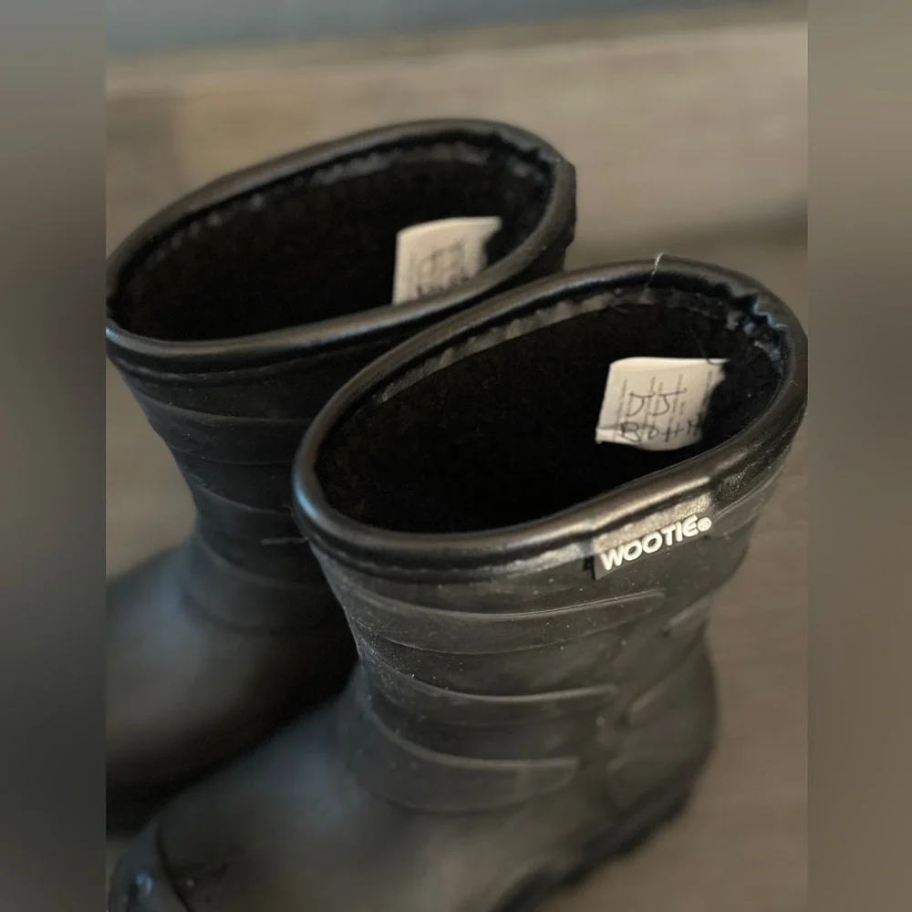 Wootie Rain Boots - Picture 5 of 8